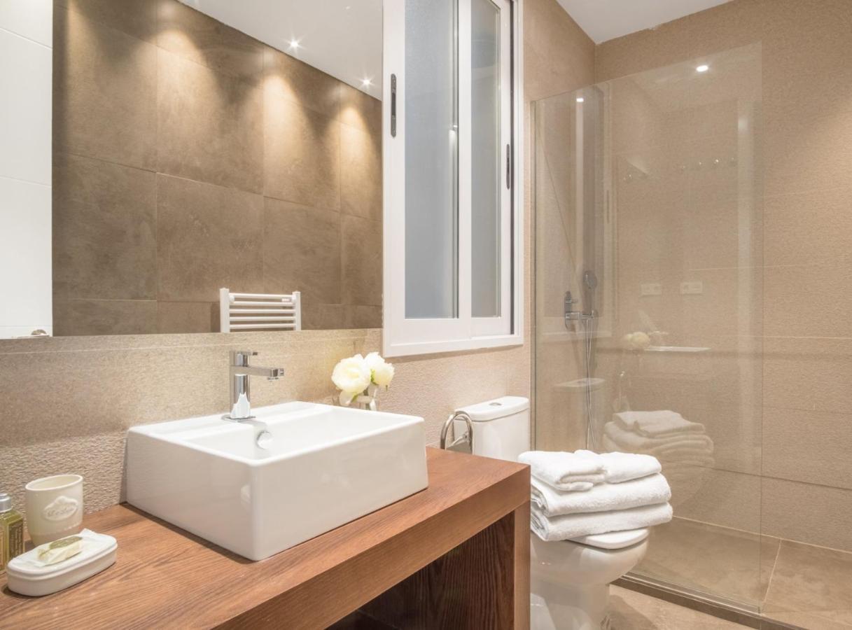 Experience The Best Of Madrid! Gran Via Apartment For 6, Comfort And Style In The Heart Of Chueca III Екстериор снимка