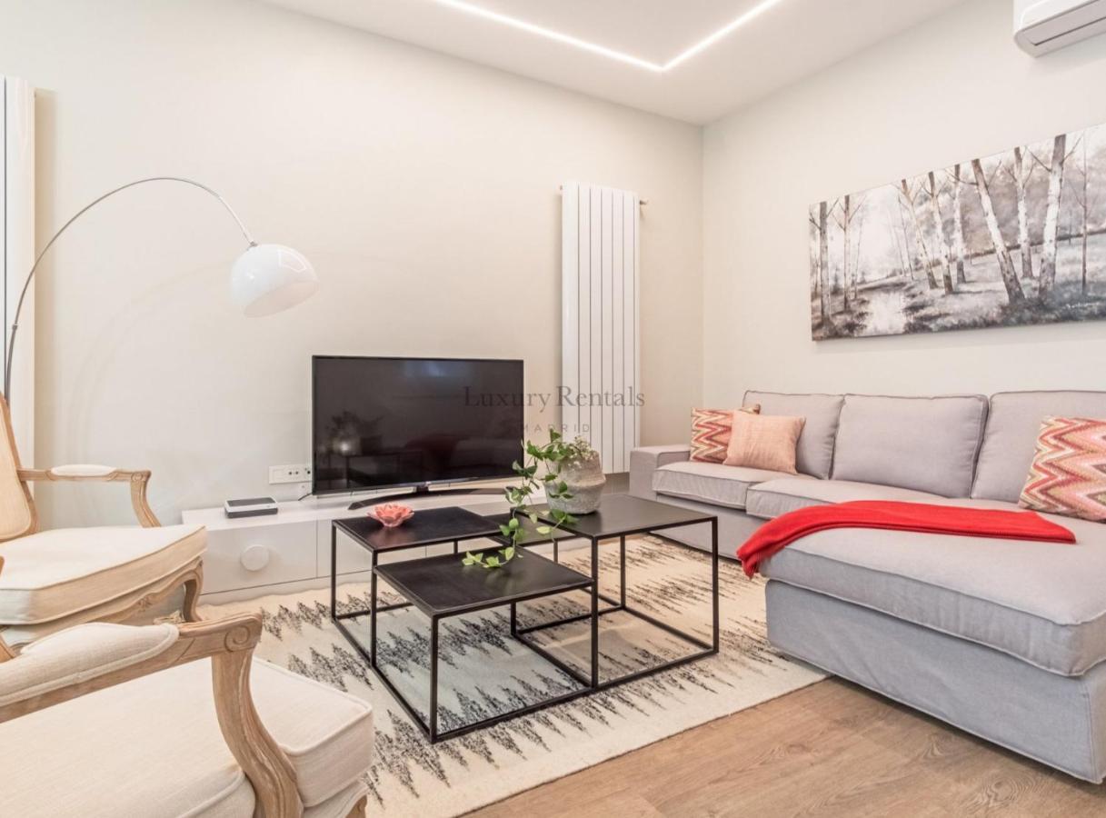 Experience The Best Of Madrid! Gran Via Apartment For 6, Comfort And Style In The Heart Of Chueca III Екстериор снимка
